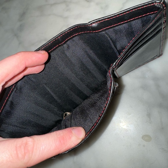 Roundtree & Yorke tri-fold wallet - Picture 4 of 15